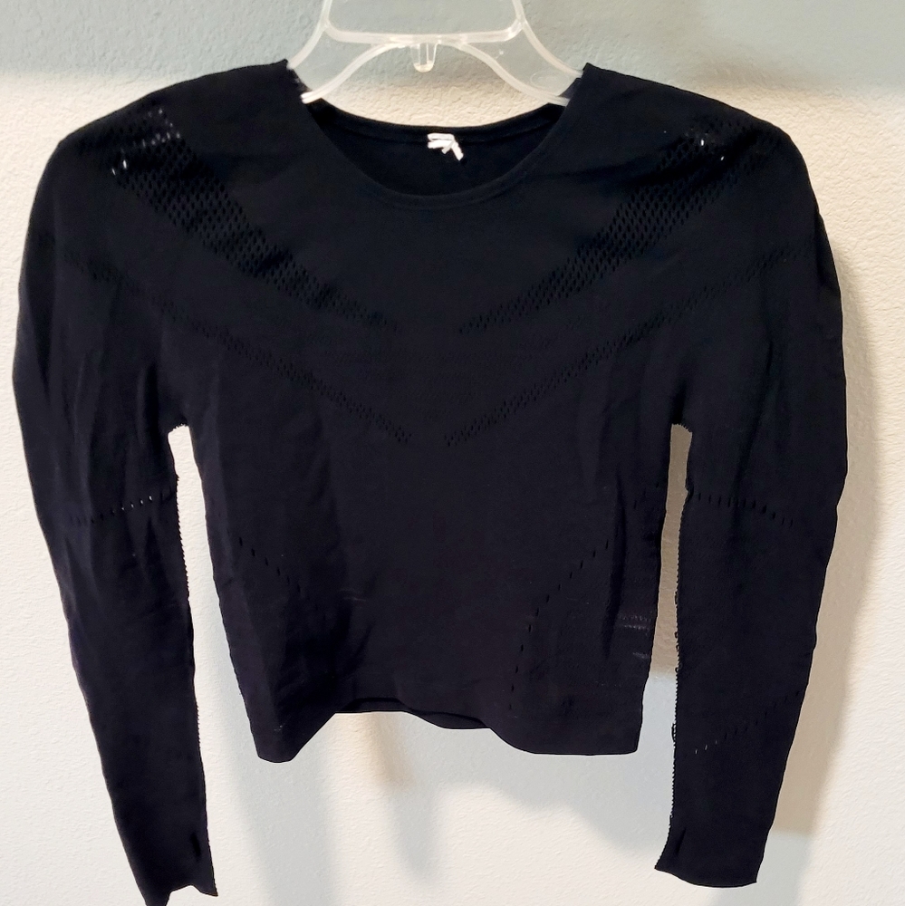 Long sleeve crop top